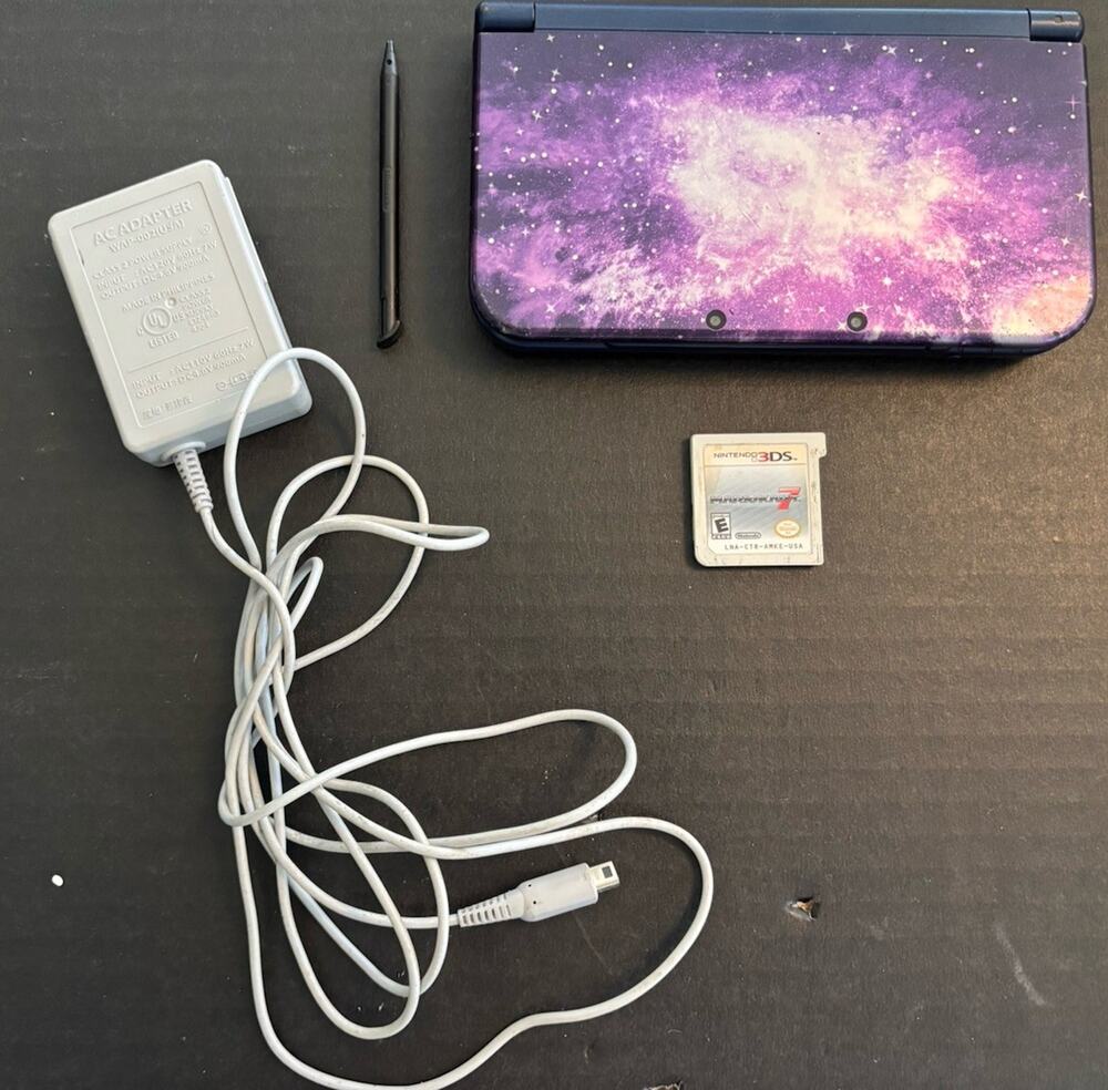 Nintendo 3DS XL Galaxy Edition Handheld System - Purple OEM Charger Mario Kart 7